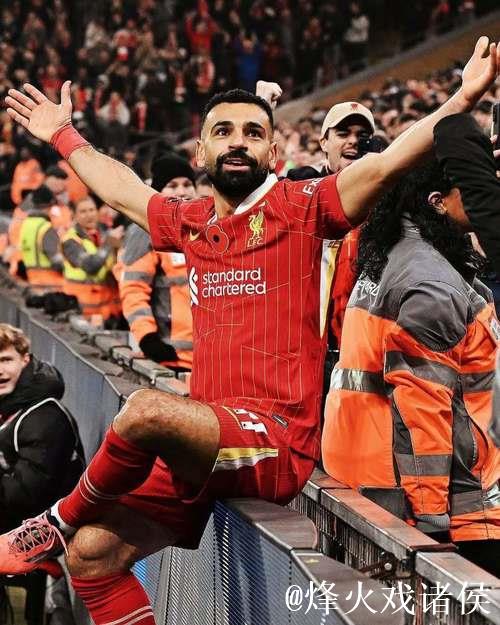 希勒:萨拉赫发表爆炸言论后又重新上场,别无选择必须踢好 希勒:萨拉赫发表爆炸言论后又重新上场,别无选择必须踢好