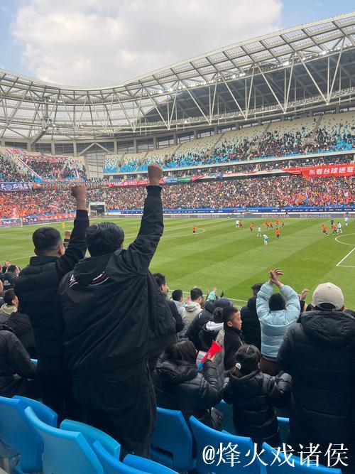 泰恩威尔德比获胜，扎卡社媒：我们为了每一位球迷而战